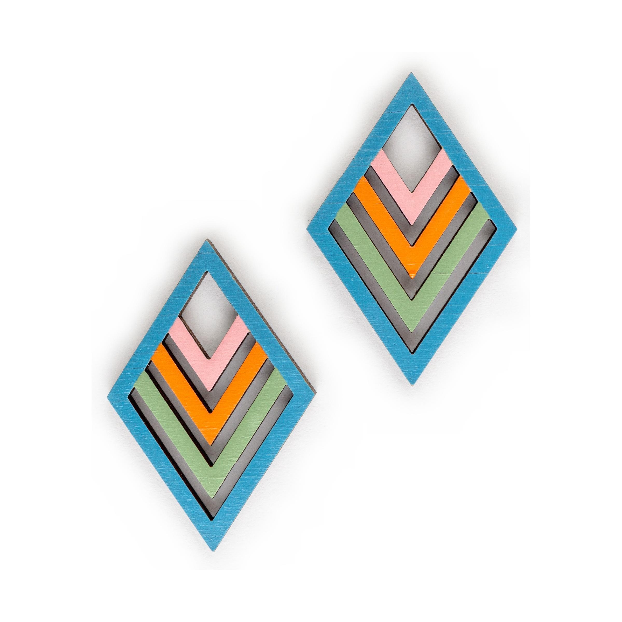 Layered Diamond Cutout - Multicolor